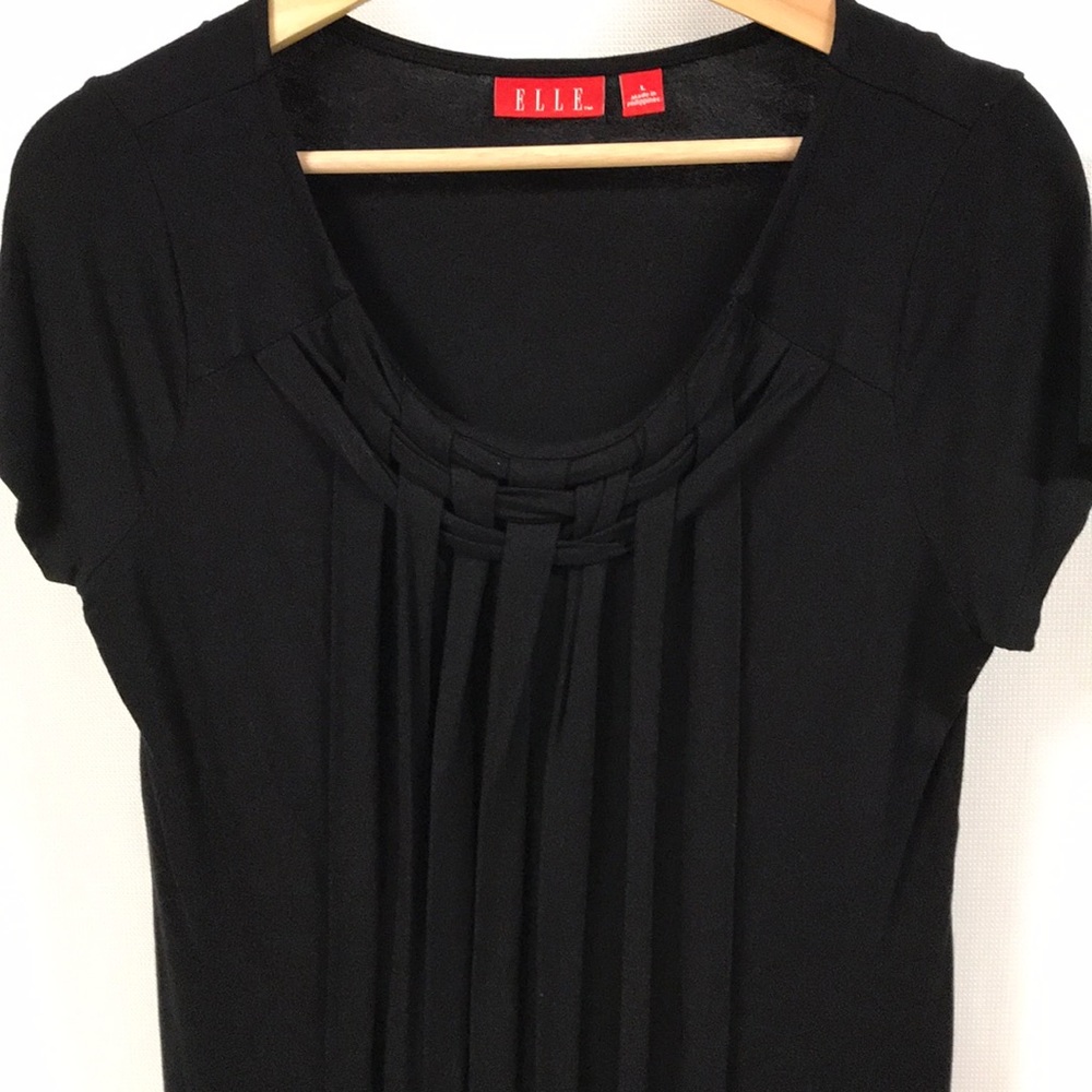 Black Short sleeve Top with pleated front detail